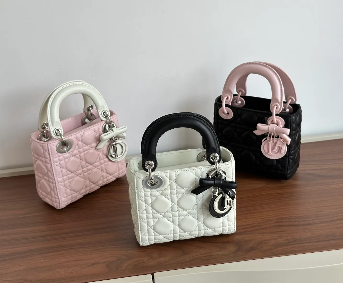 Women's Classic Handbags CHRISTIAN DIOR 18052783