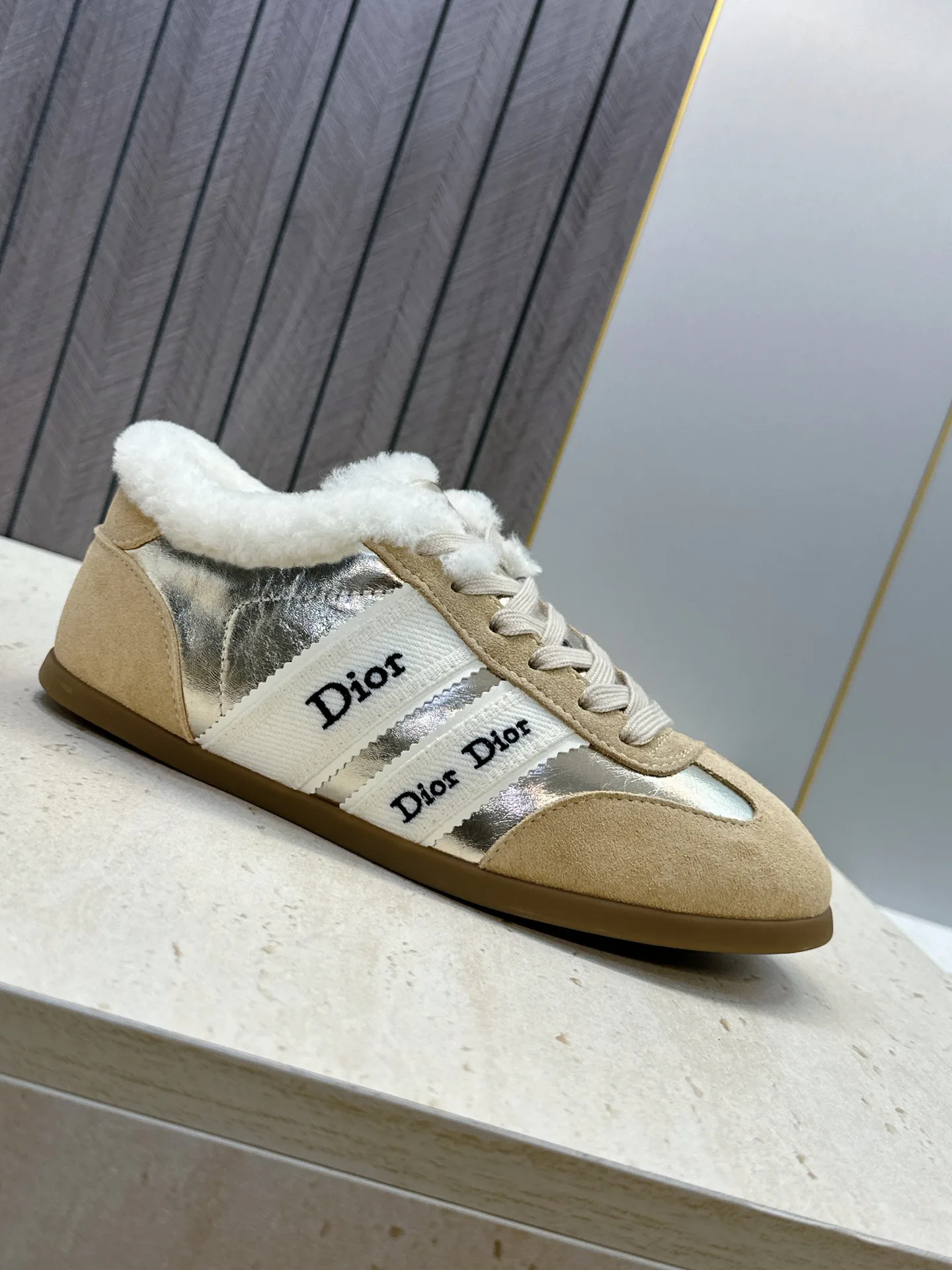 Women's Sneakers CHRISTIAN DIOR 18247828