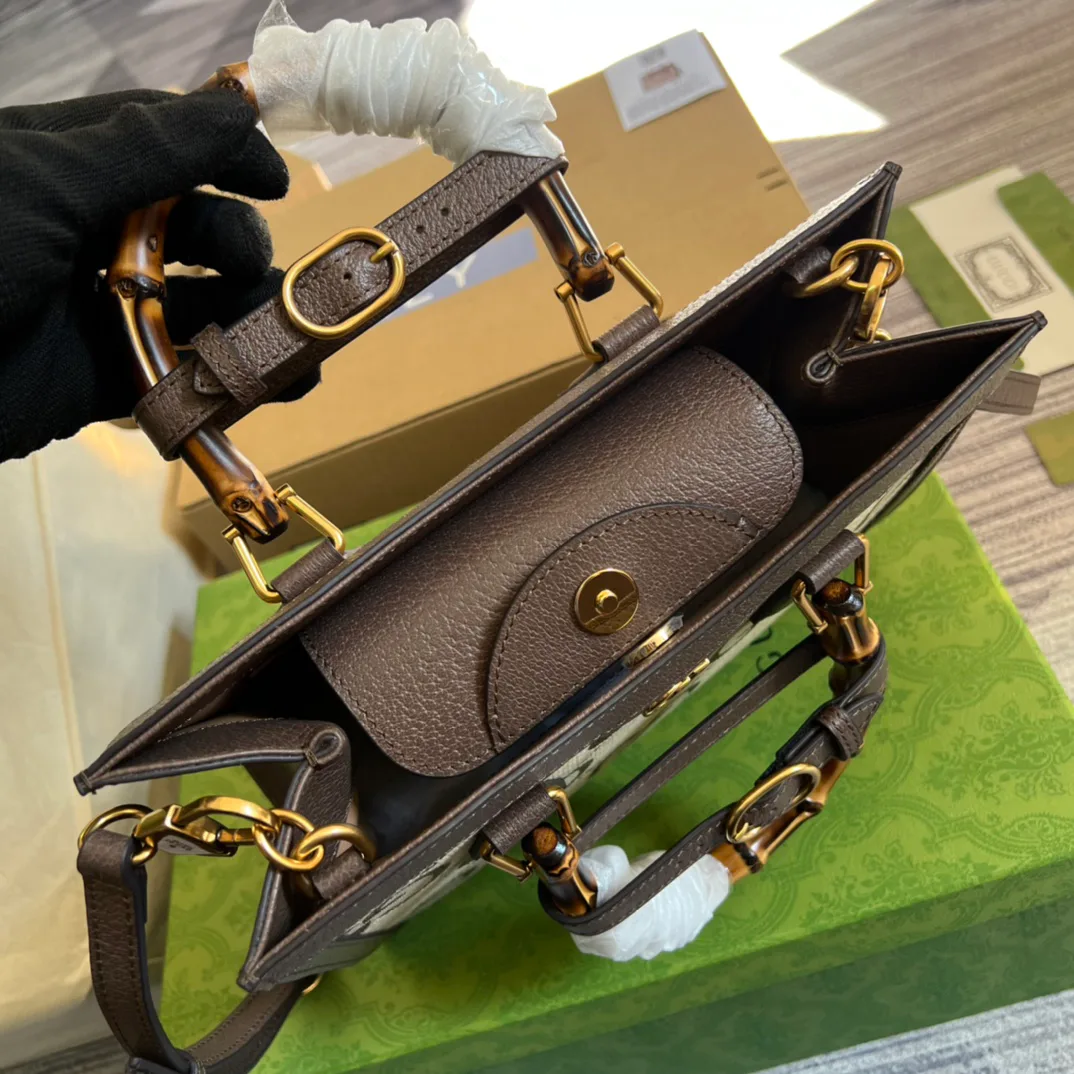 Women's Classic Handbags GUCCI 17949132