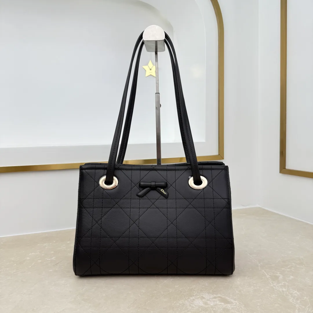 Women's Classic Handbags CHRISTIAN DIOR 18187821