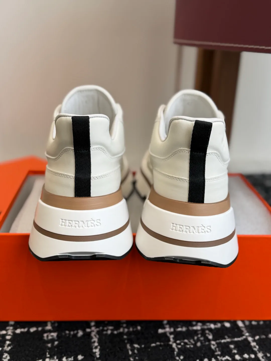 Кроссовки Мужские Hermes 18660887