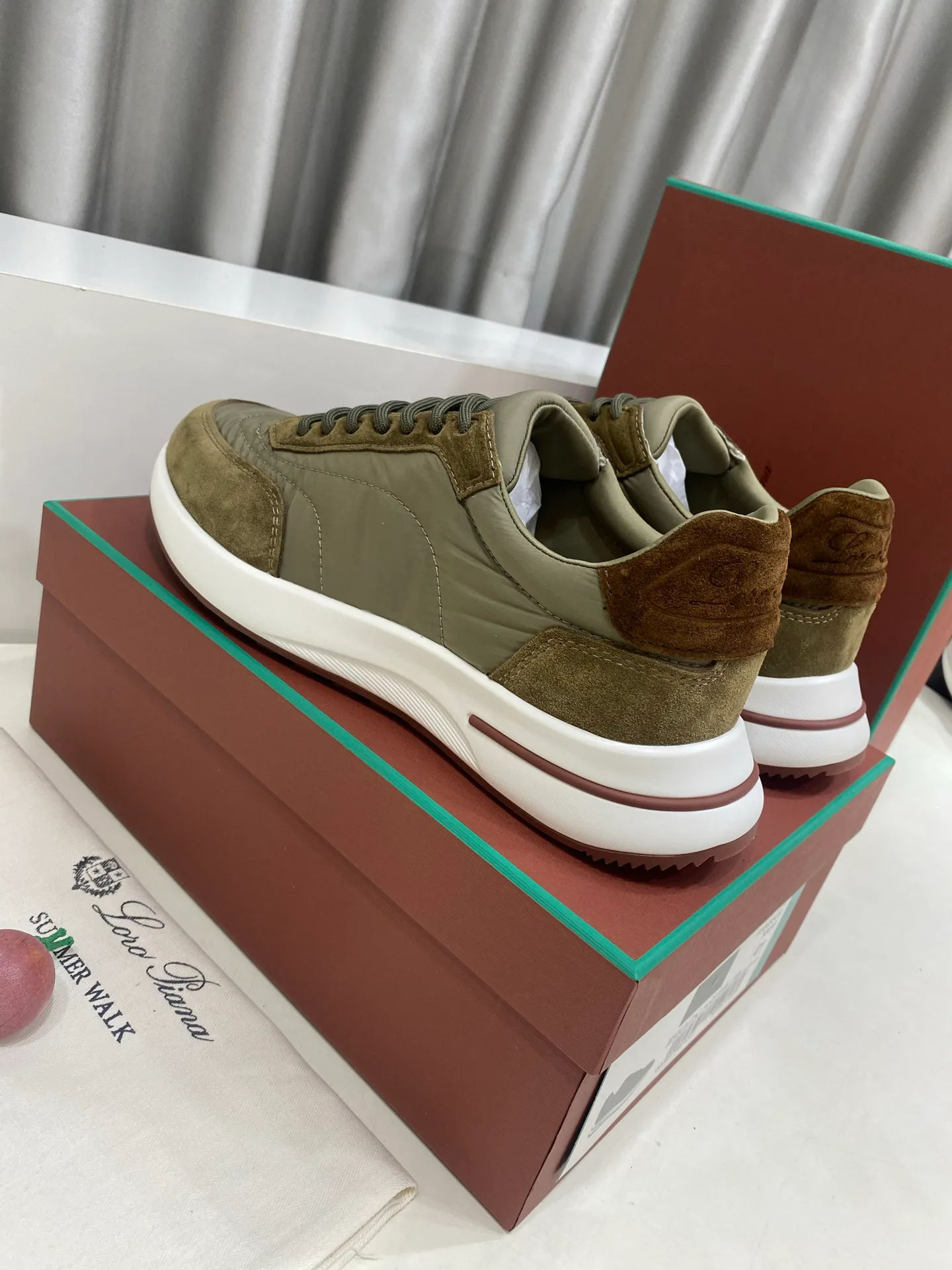 Men's Sneakers LORO PIANA 17485930