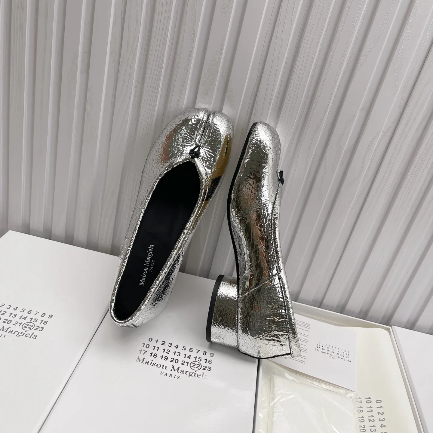 Women's Heels MAISON MARGIELA 18104540