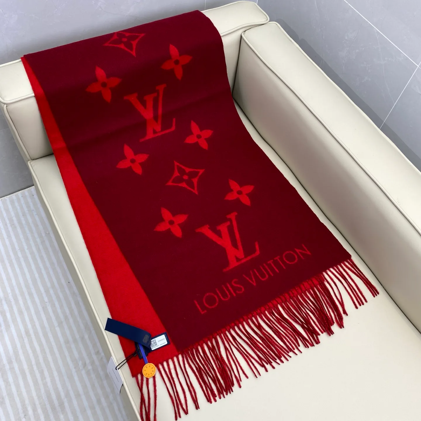 Scarves LOUIS VUITTON 18105573