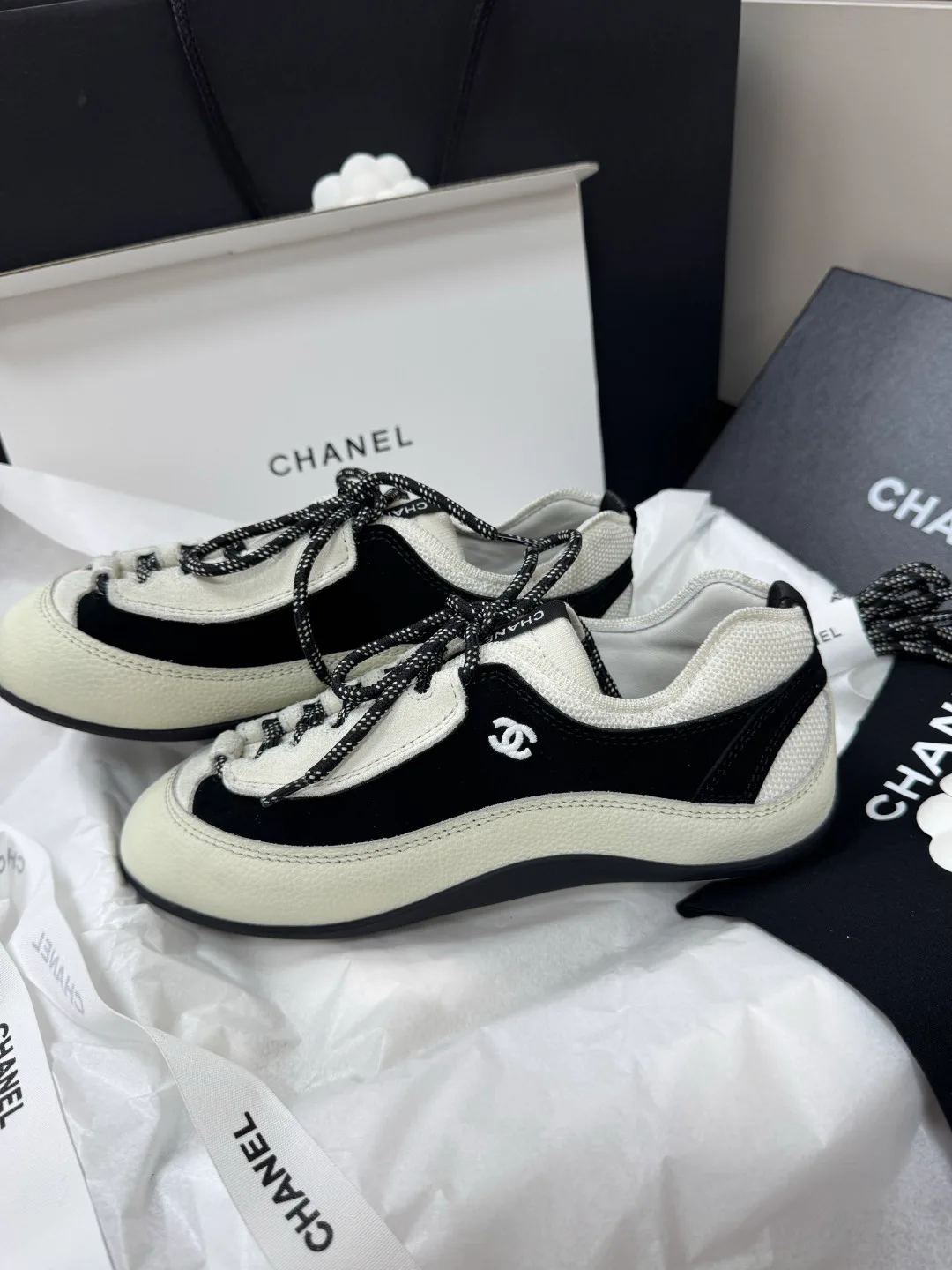 Women's Sneakers CHANEL 17358825