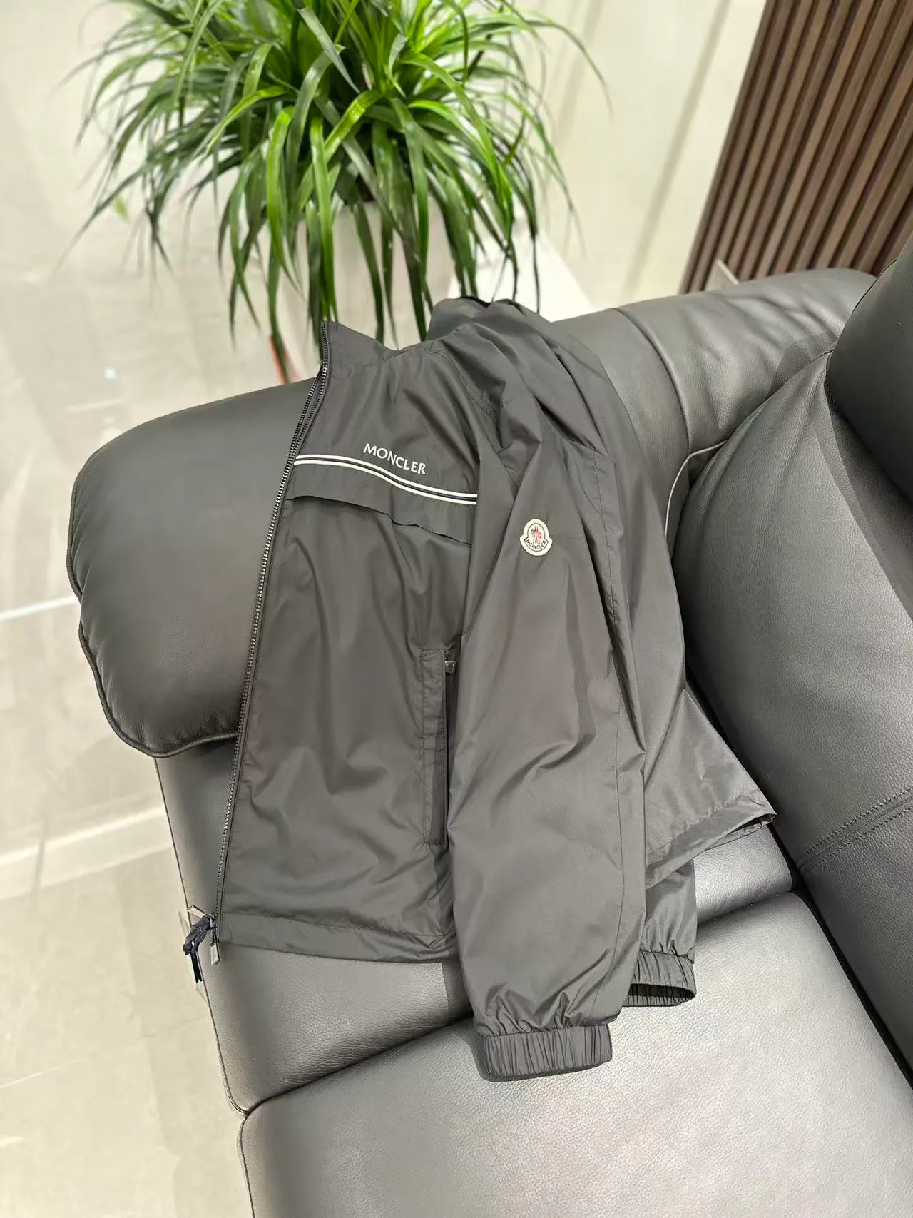 Men's Jackets And Down Jackets MONCLER 18510169
