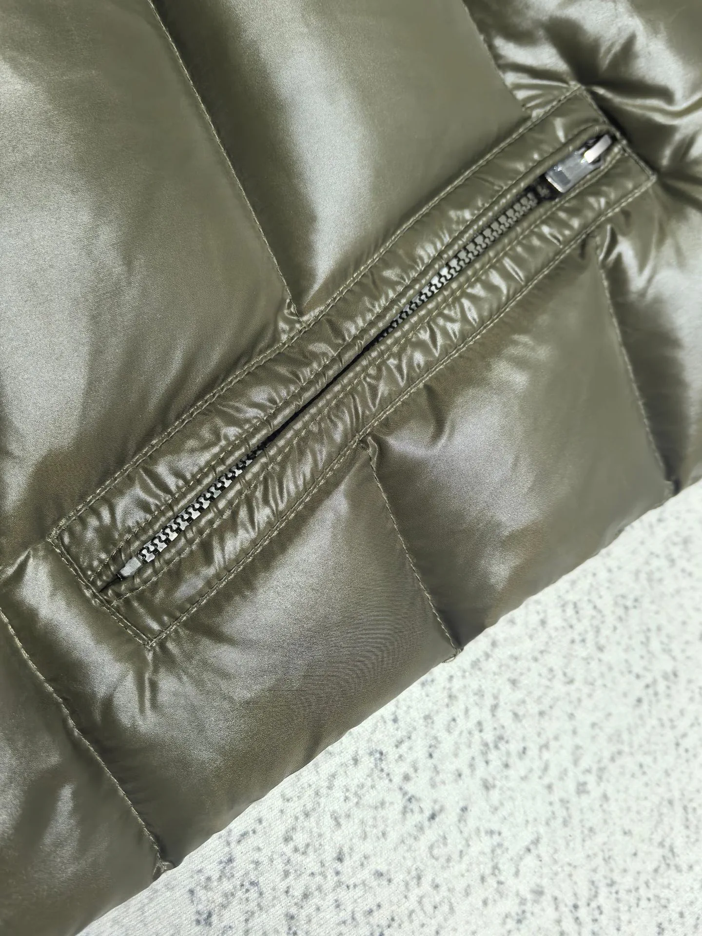 Жилеты Мужские Moncler 18684595