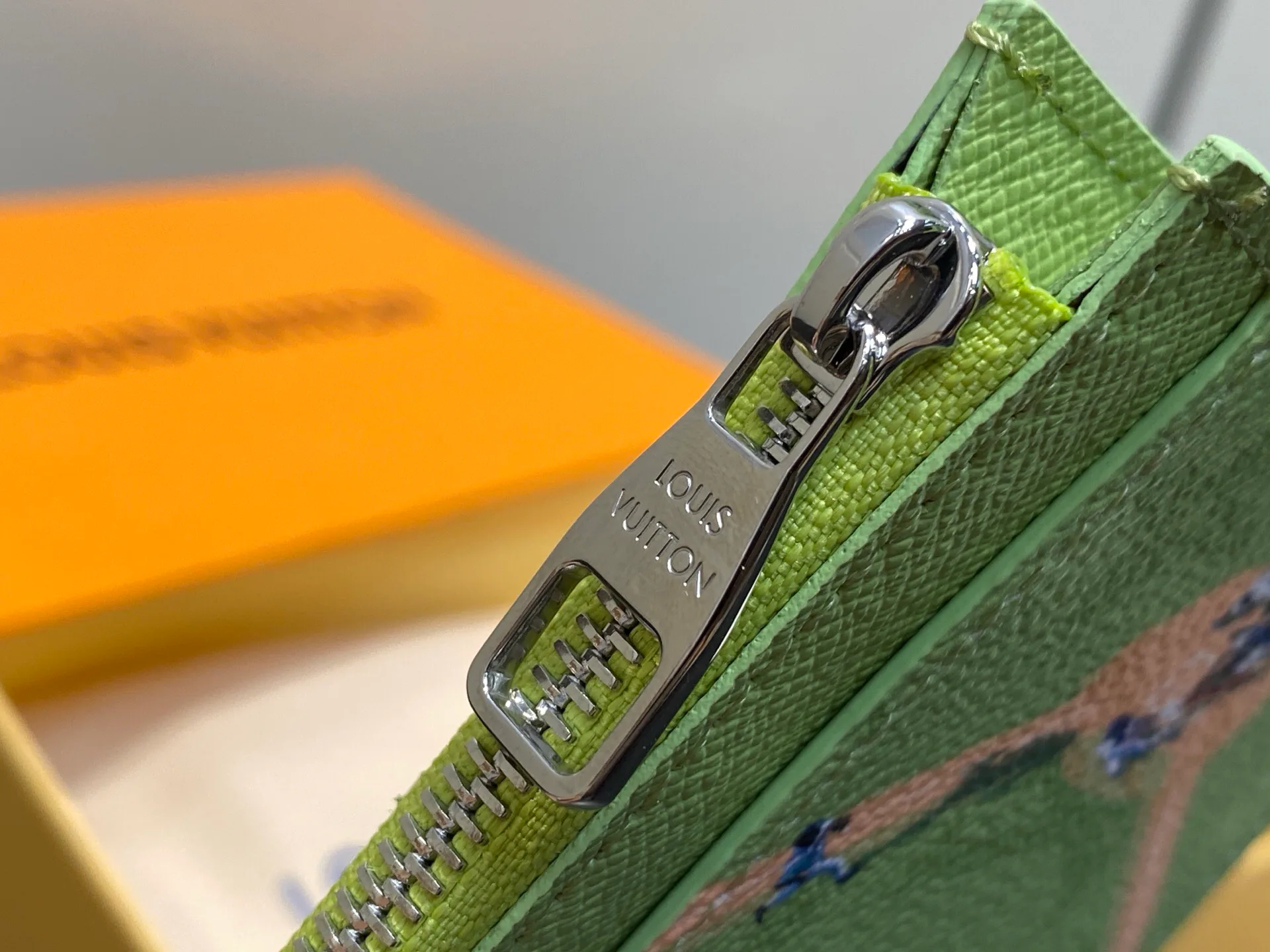 Women's Clutches LOUIS VUITTON 17499412