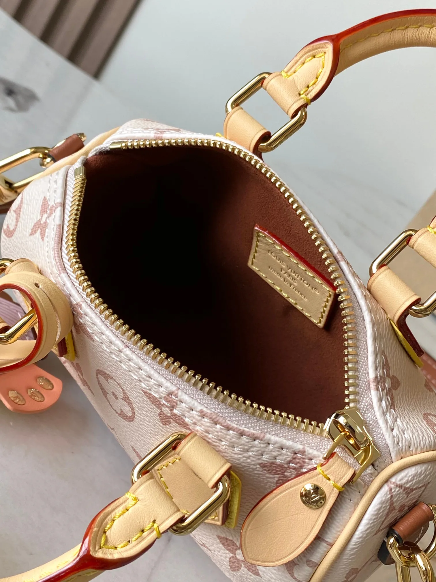 Women's Classic Handbags LOUIS VUITTON 17906932
