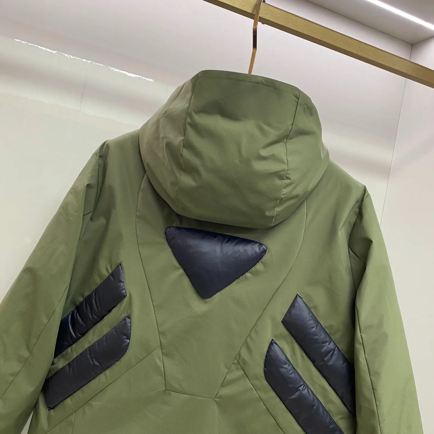 Men's Jackets And Down Jackets MONCLER 18029239