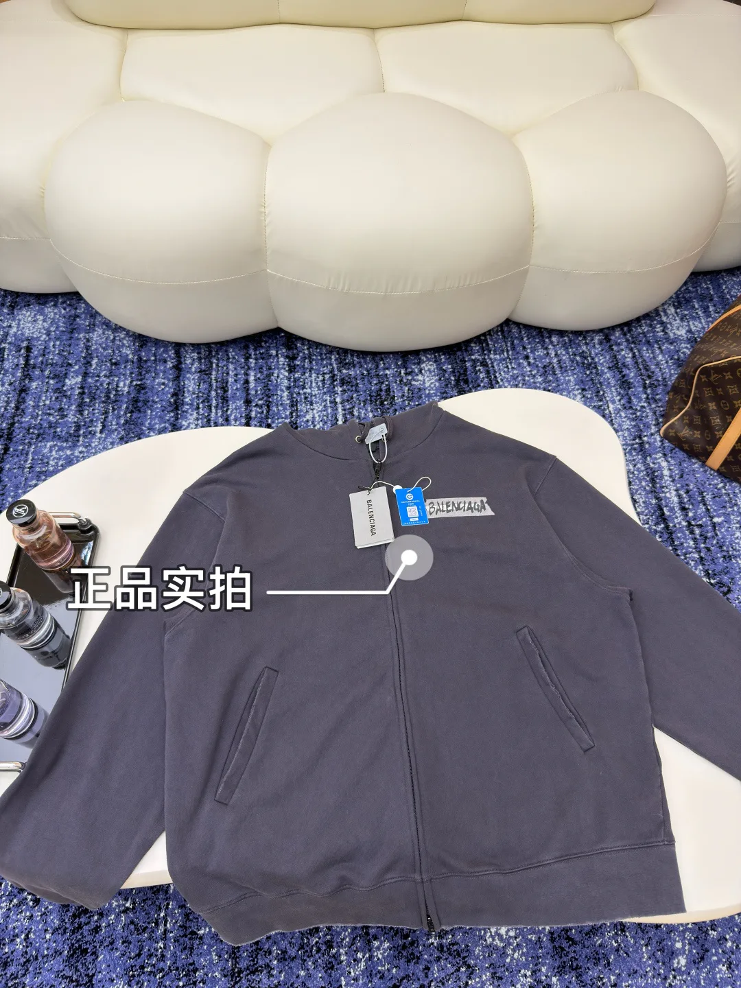 Men's Sweatshirts And Hoodies BALENCIAGA 17699436