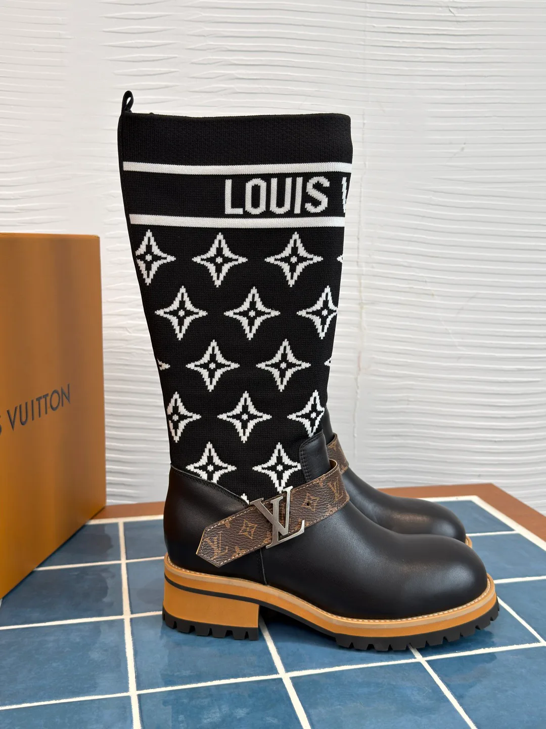 Women's Boots LOUIS VUITTON 18252044