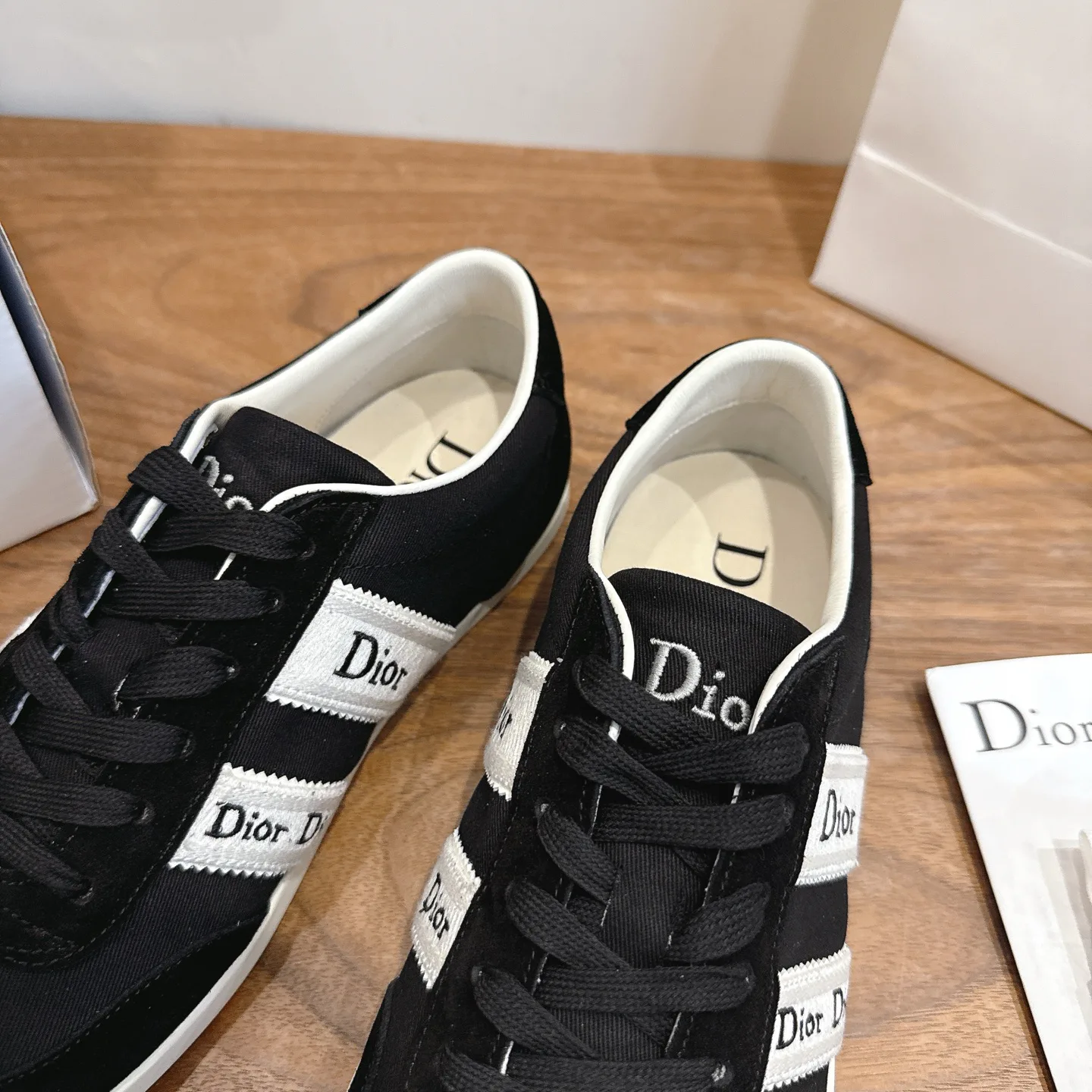 Women's Sneakers CHRISTIAN DIOR 17467319