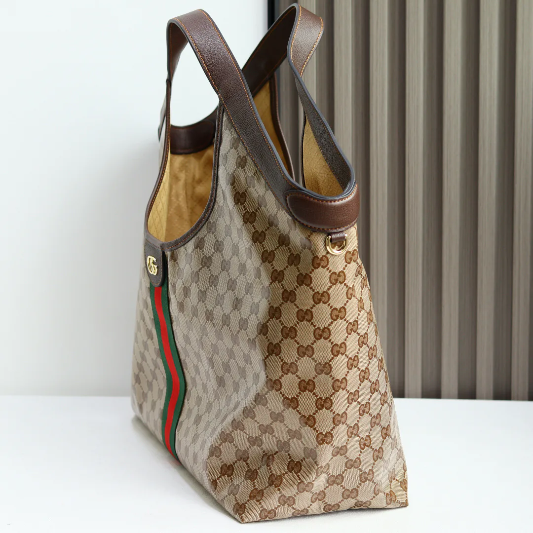 Women's Classic Handbags GUCCI 18262389