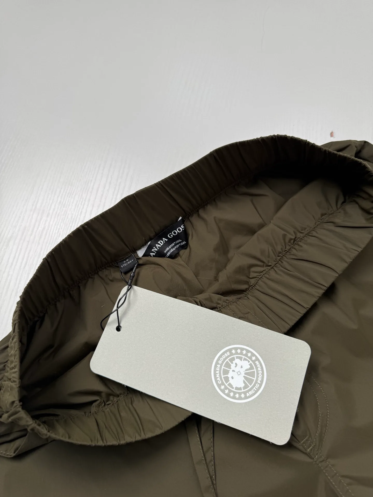 Women's Shorts CANADA GOOSE 17093308
