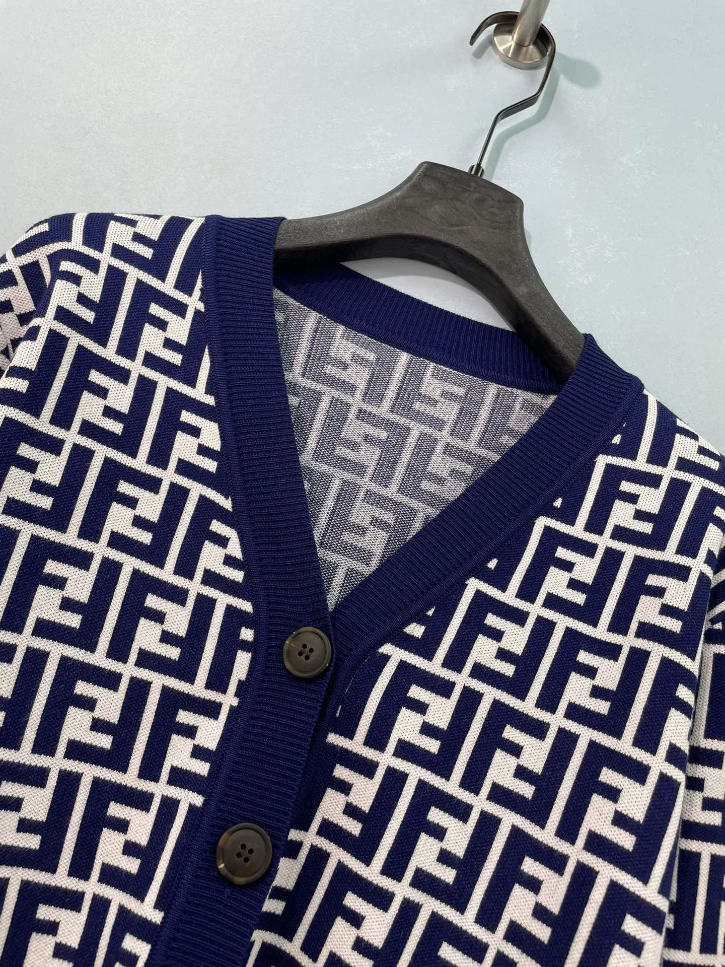 Women's Jumpers And Sweaters FENDI 18151190