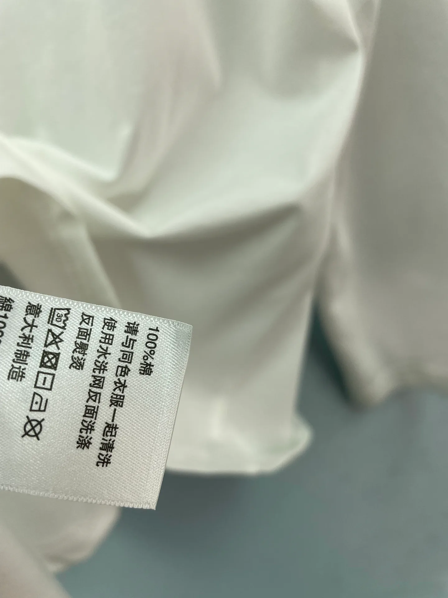 Women's T-Shirts CELINE 17302551