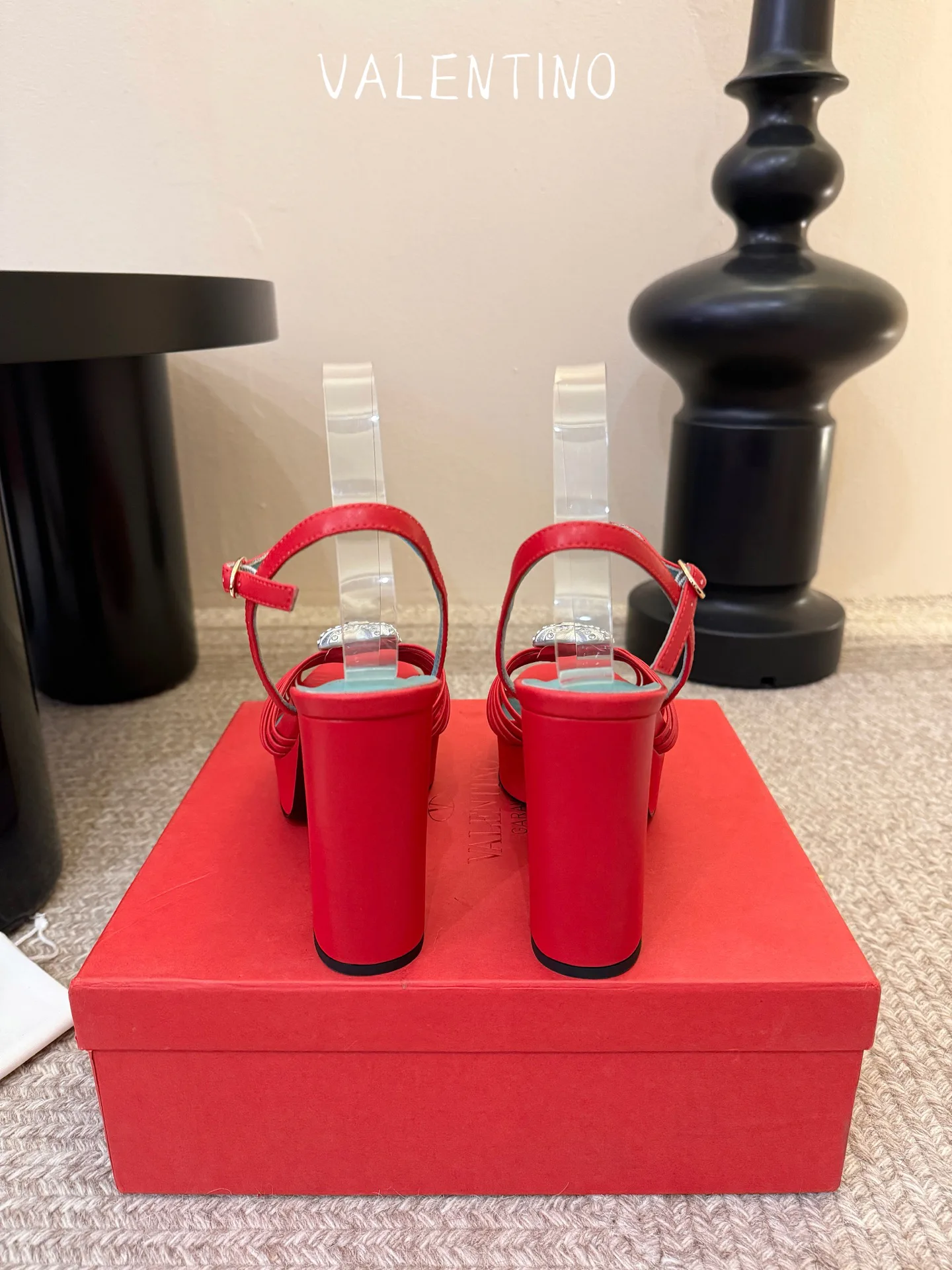 Women's Open-Toe Sandals VALENTINO 17396951