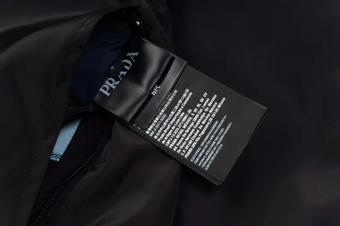 Women's Jackets And Down Jackets PRADA 18188597