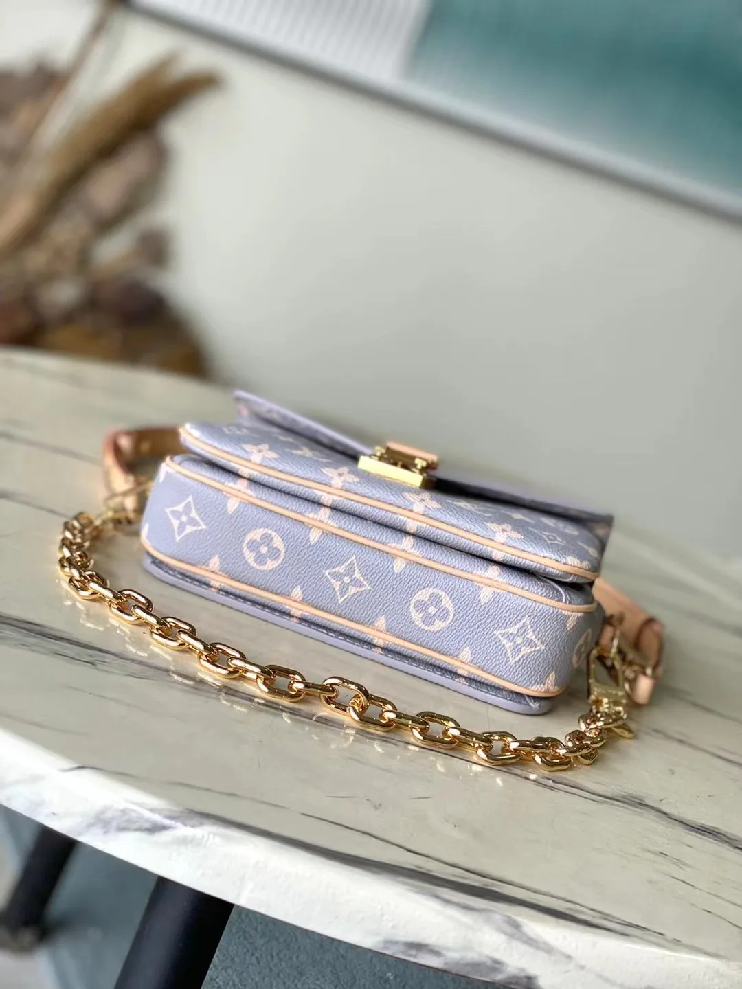 Women's Classic Handbags LOUIS VUITTON 18227605