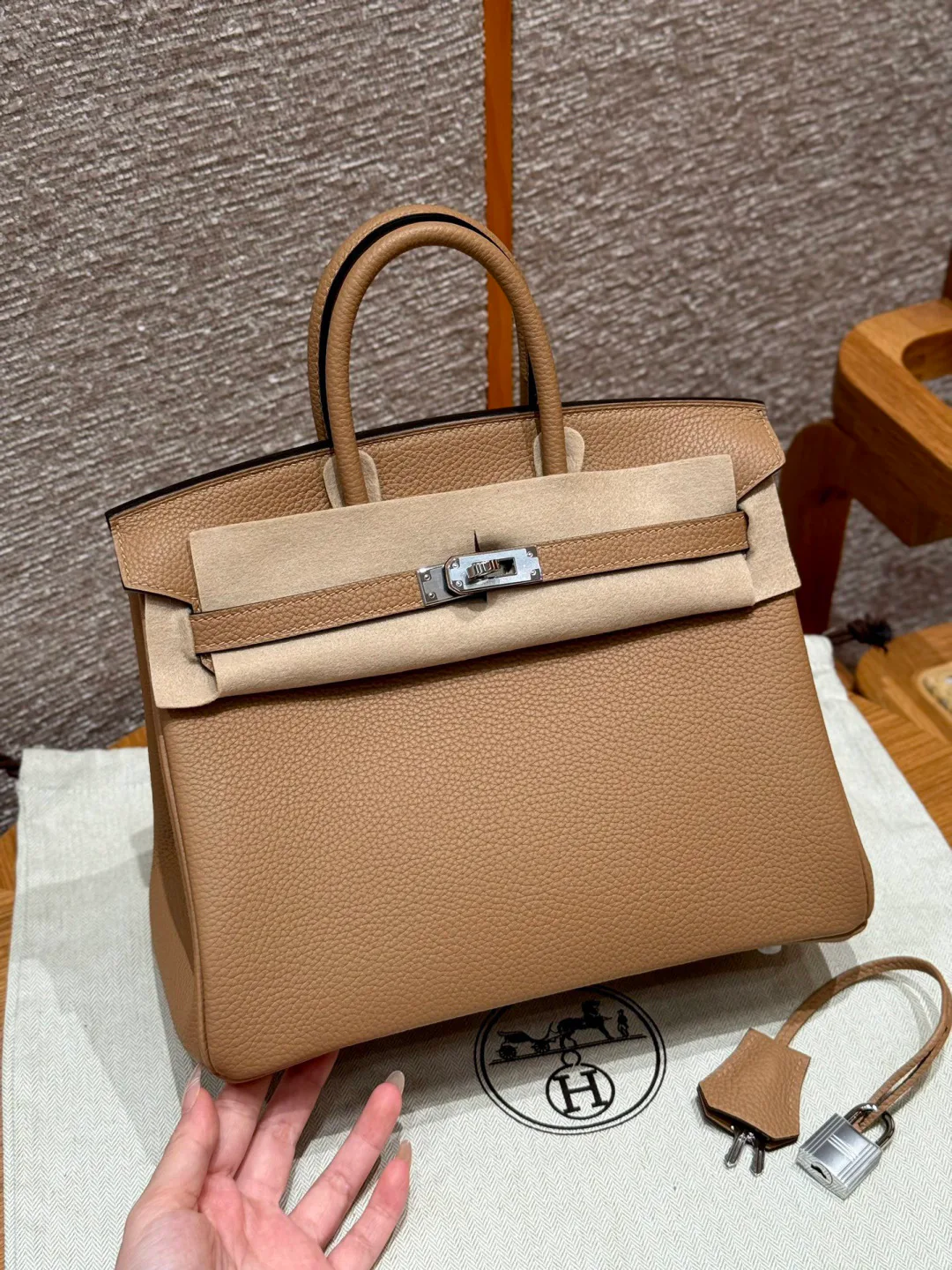 Women's Classic Handbags HERMES 18125669