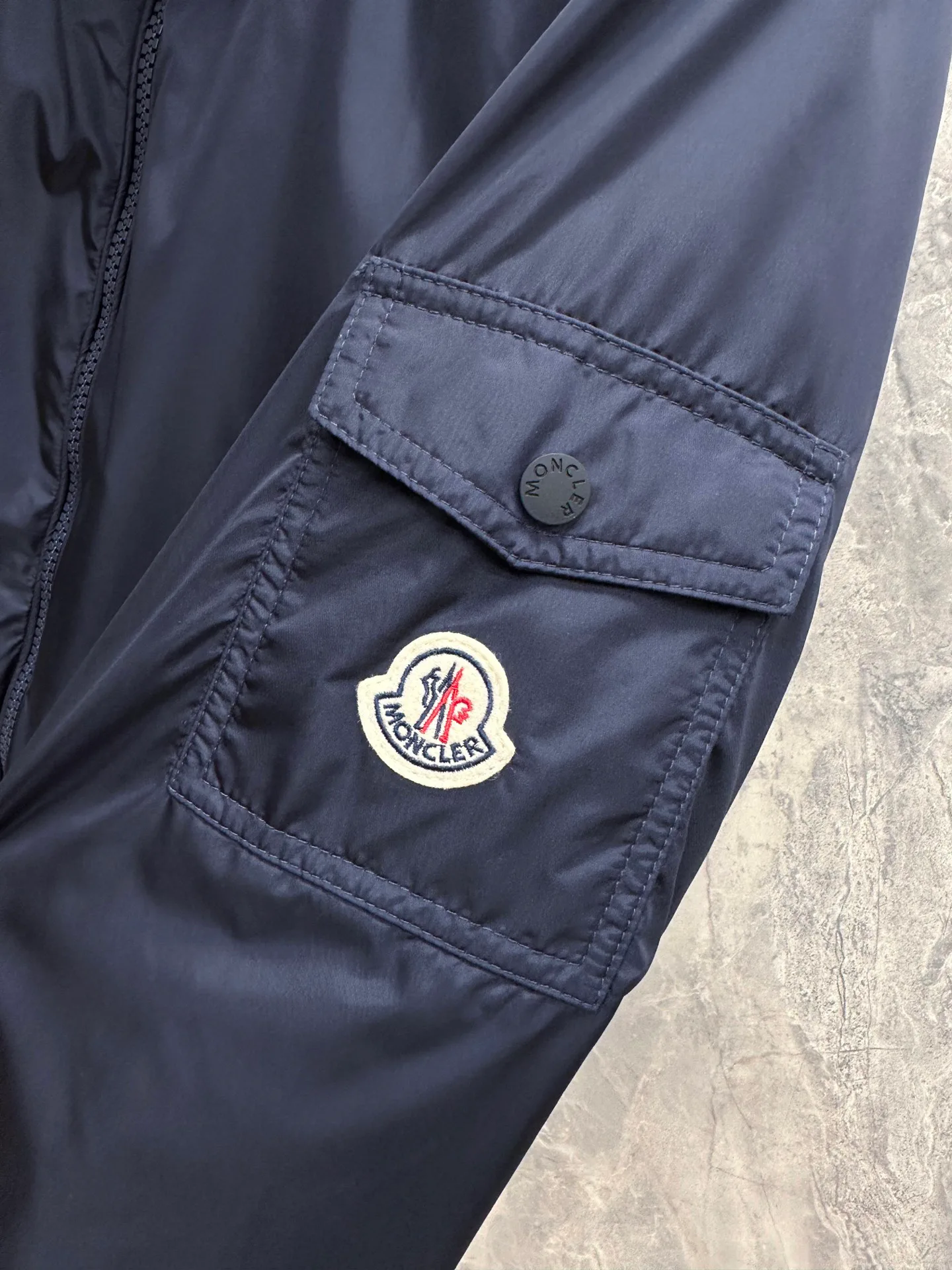 Men's Jackets And Down Jackets MONCLER 18178782