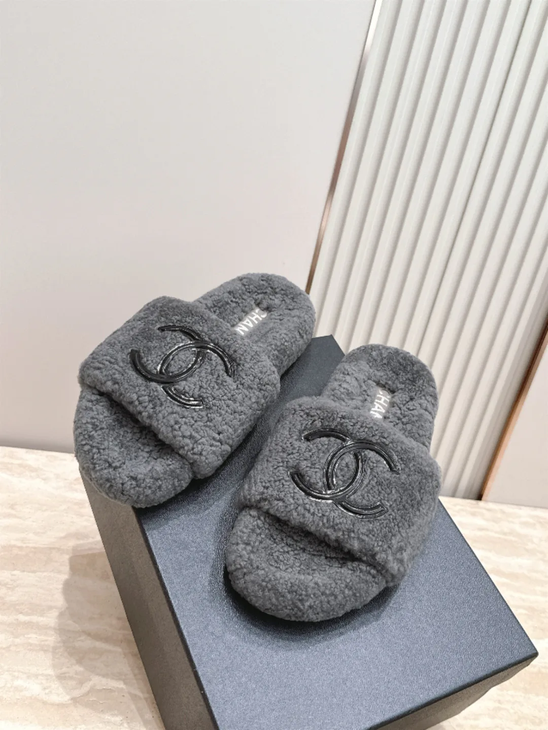 Women's Slippers CHANEL 18420771