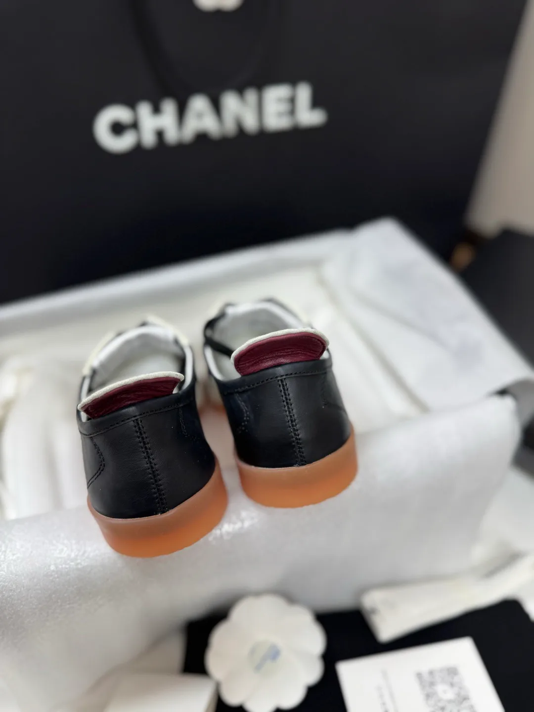 Women's Sneakers CHANEL 18223892