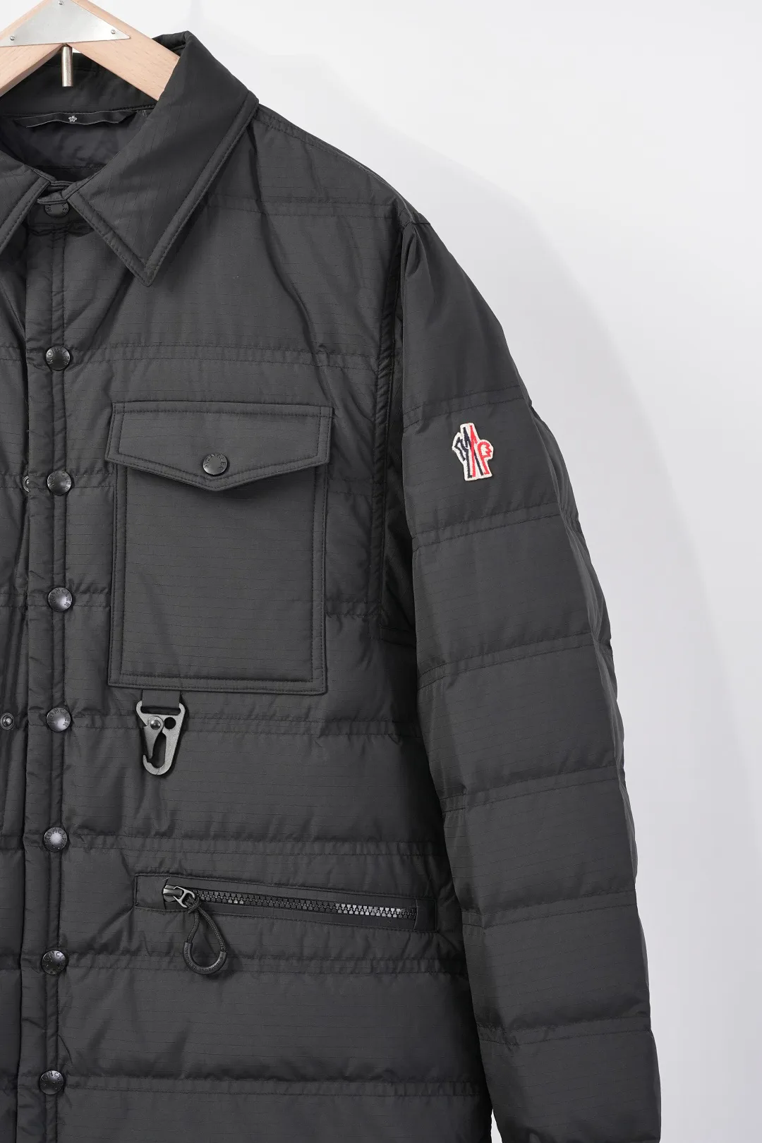 Men's Jackets And Down Jackets MONCLER 18507098