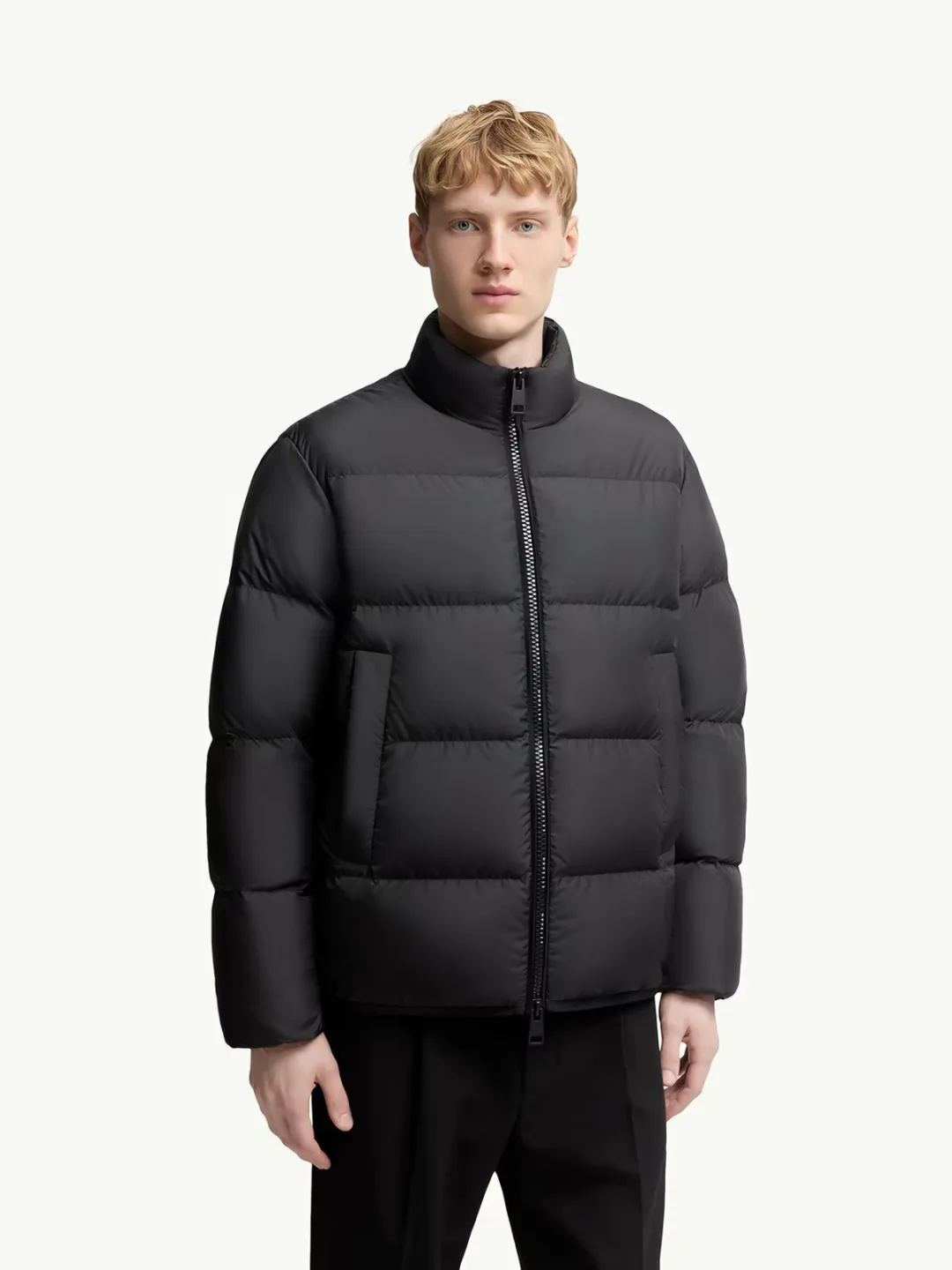 Women's Jackets And Down Jackets MONCLER 17827394