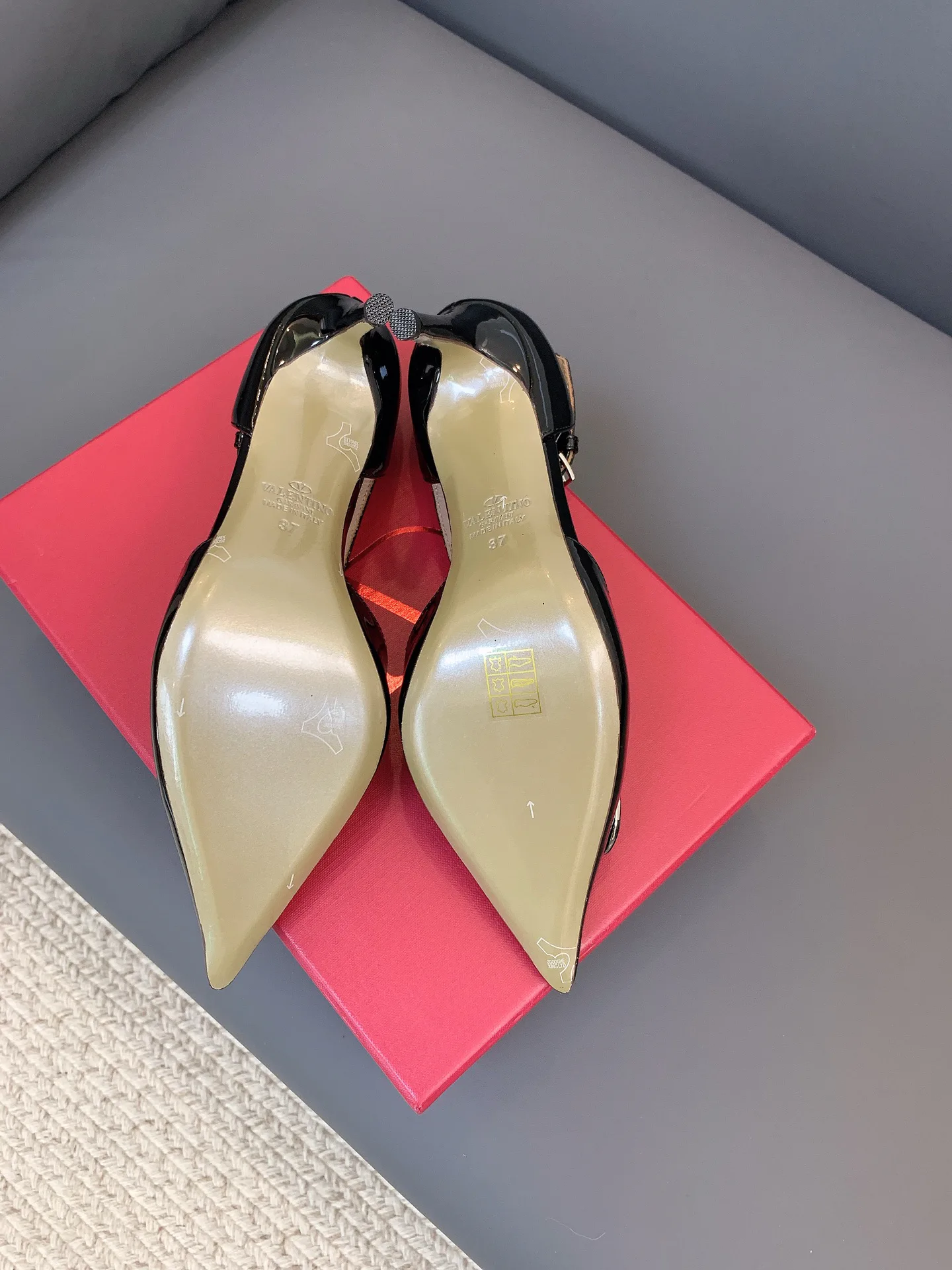 Women's Heels VALENTINO 17656640