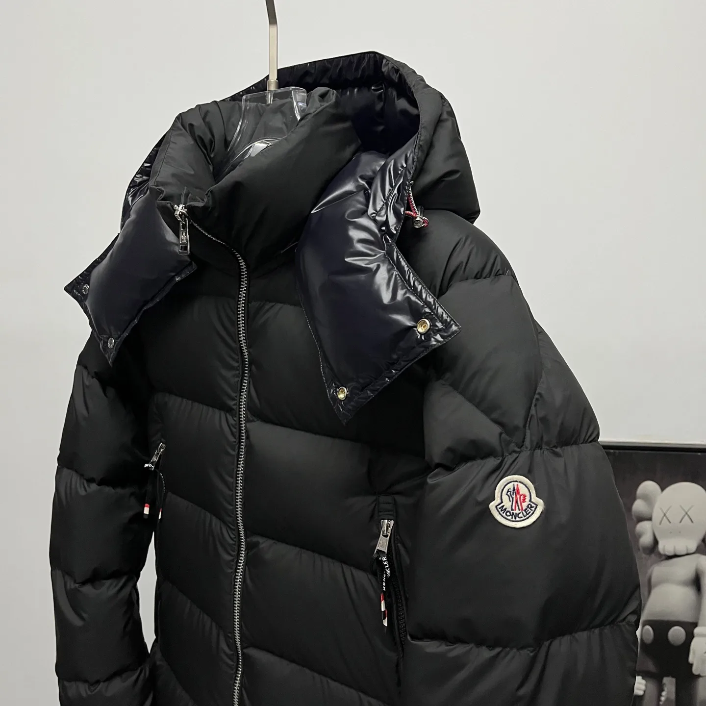Куртки И Пуховики Женские Moncler 18615243