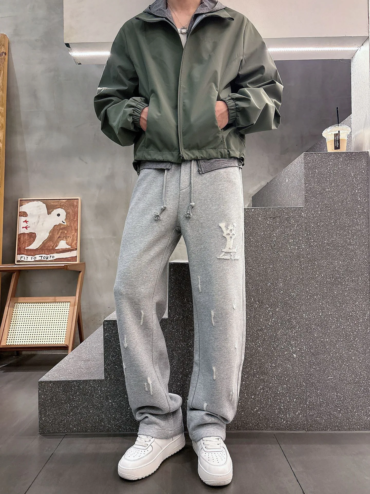Men's Trousers LOUIS VUITTON 18399247
