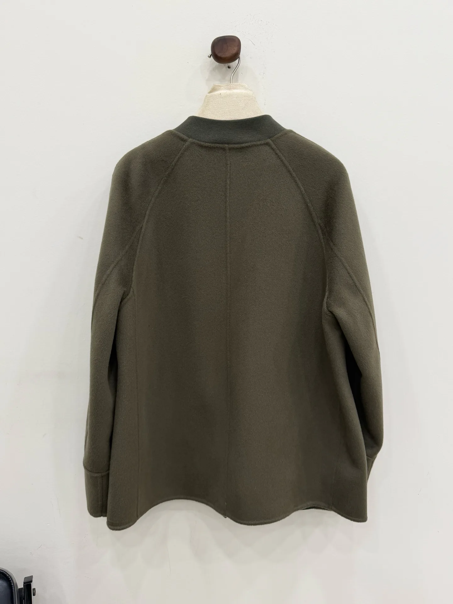 Women's Jumpers And Sweaters LORO PIANA 18128202