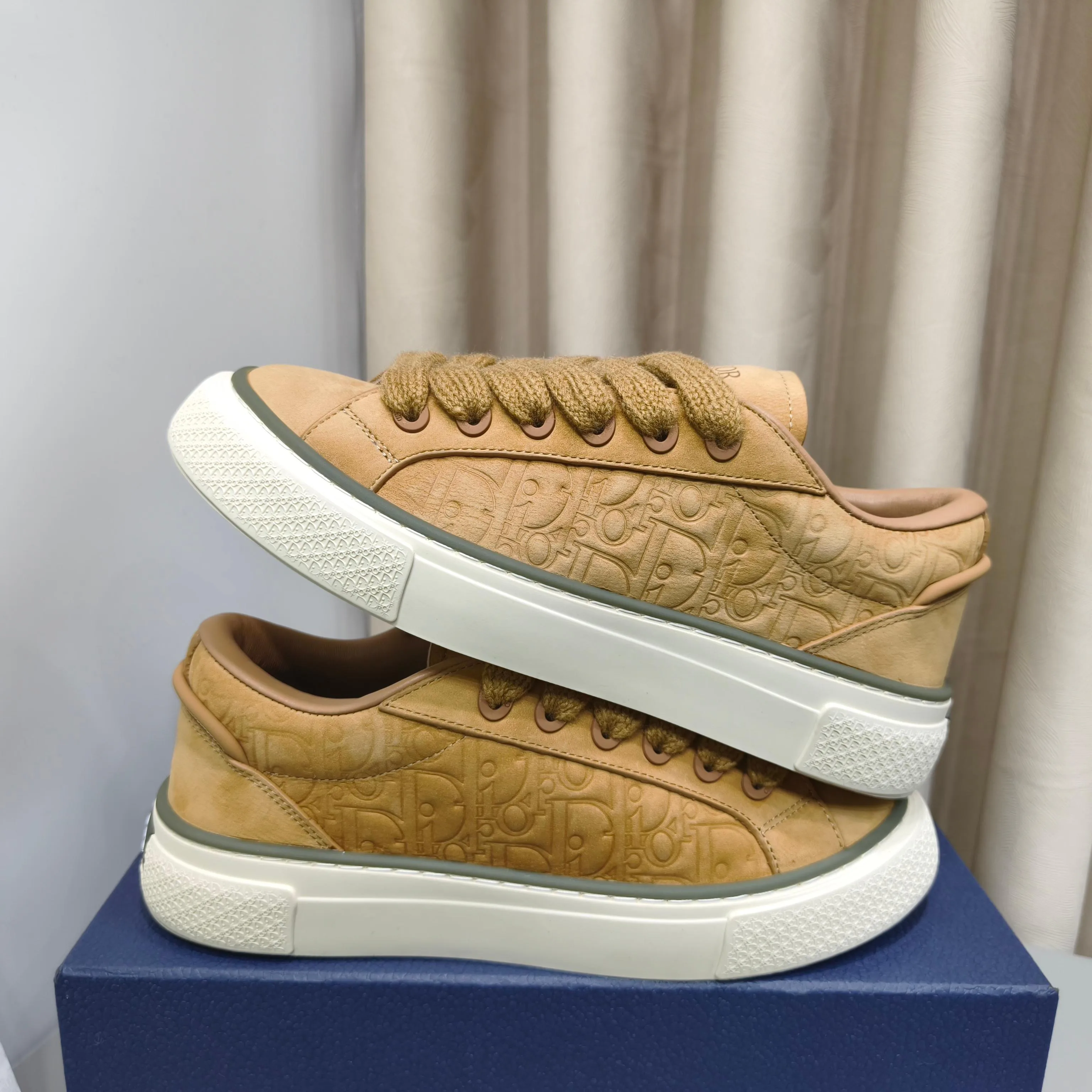 Women's Sneakers CHRISTIAN DIOR 17988867
