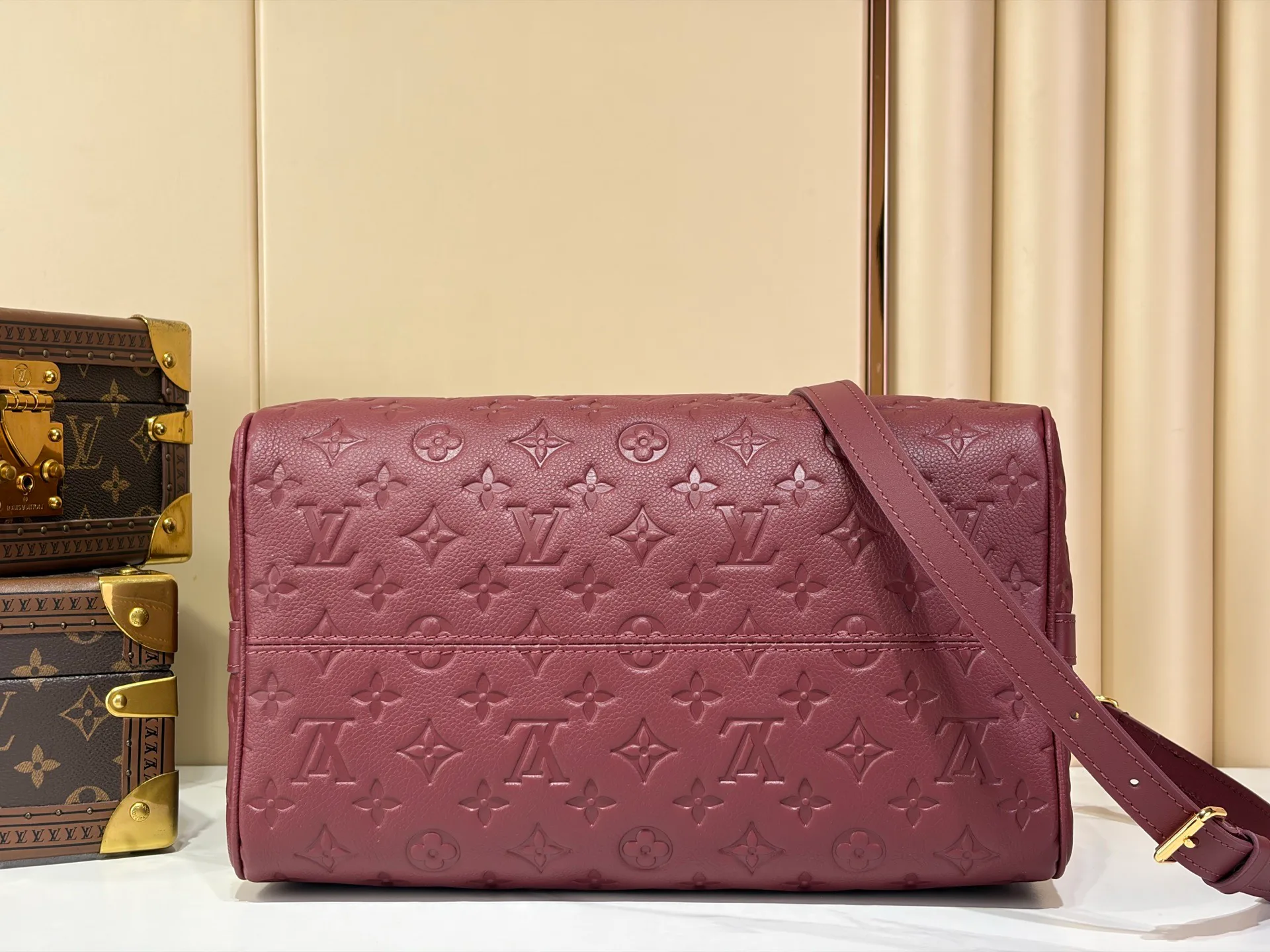 Women's Classic Handbags LOUIS VUITTON 18240296