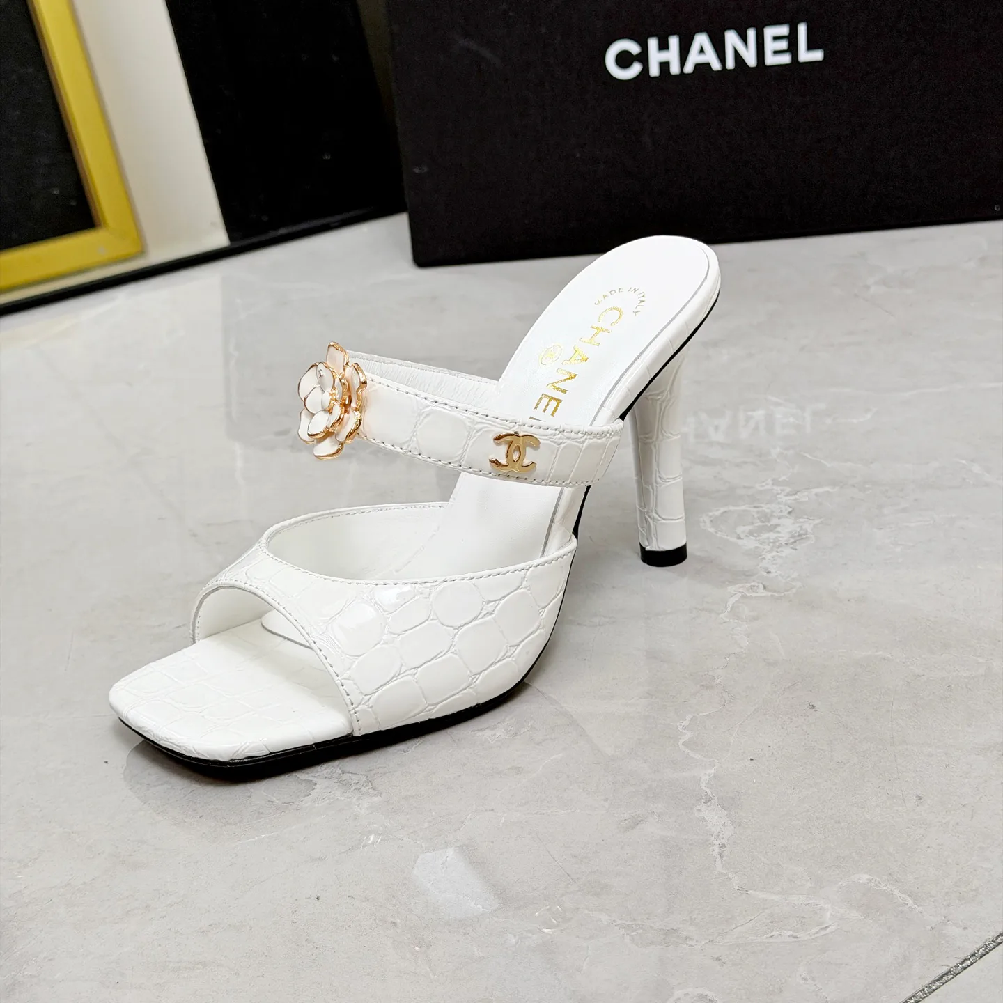 Women's Open-Toe Sandals CHANEL 17335029