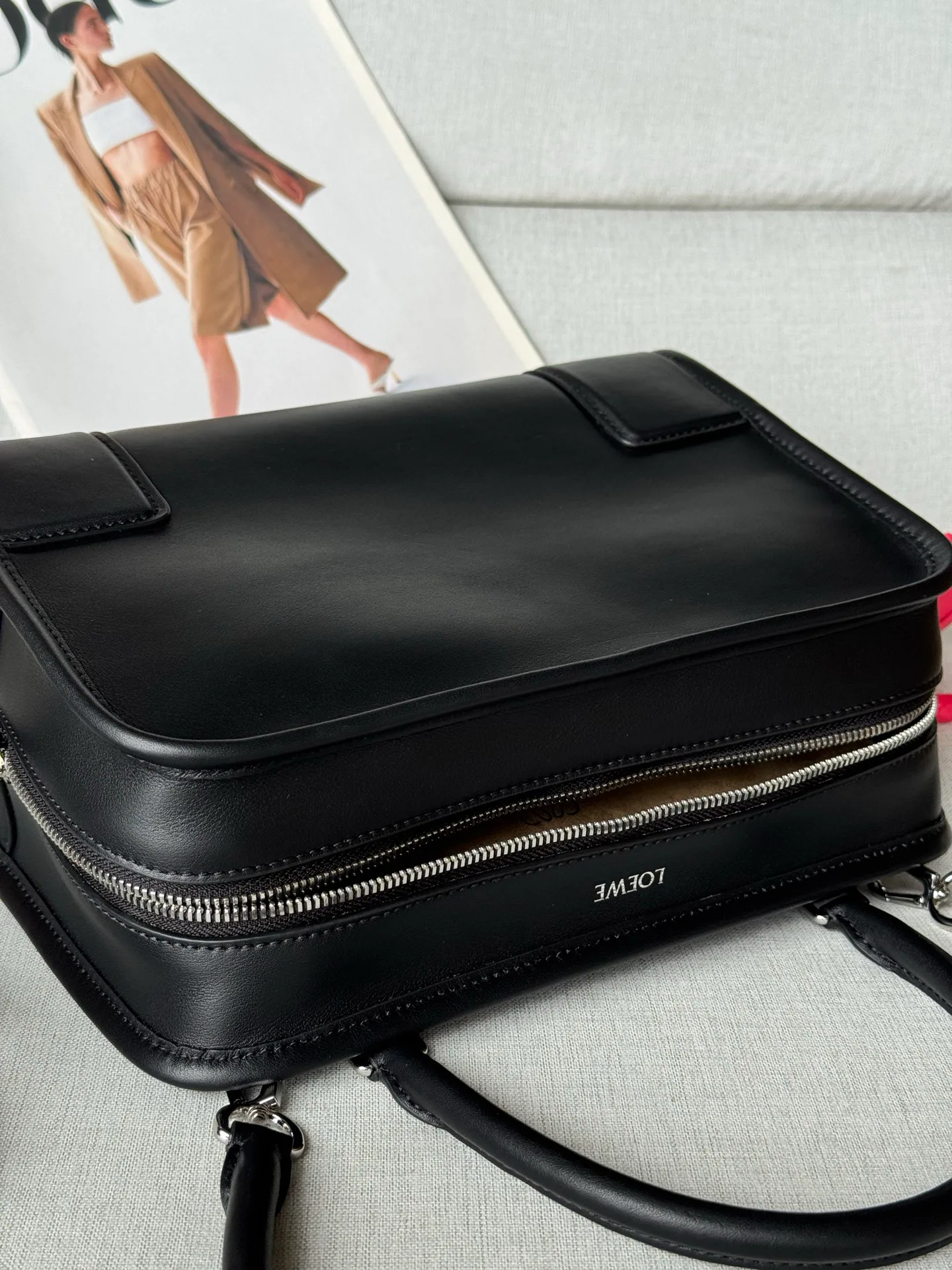 Women's Classic Handbags LOEWE 17679819