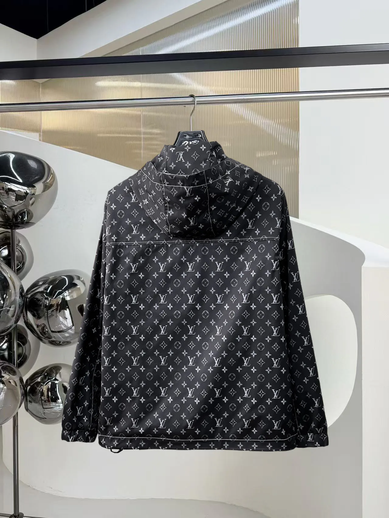 Men's Jackets And Down Jackets LOUIS VUITTON 18191461