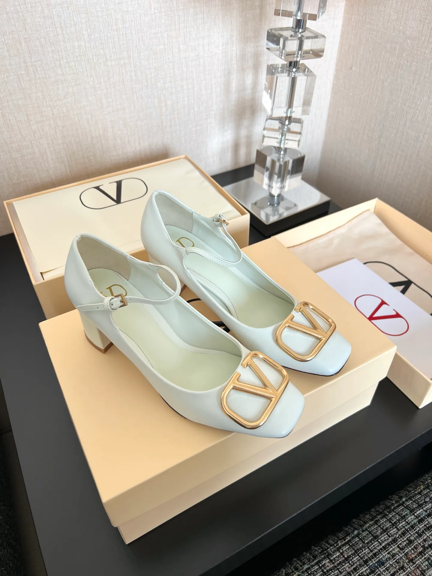 Women's Heels VALENTINO 17480142
