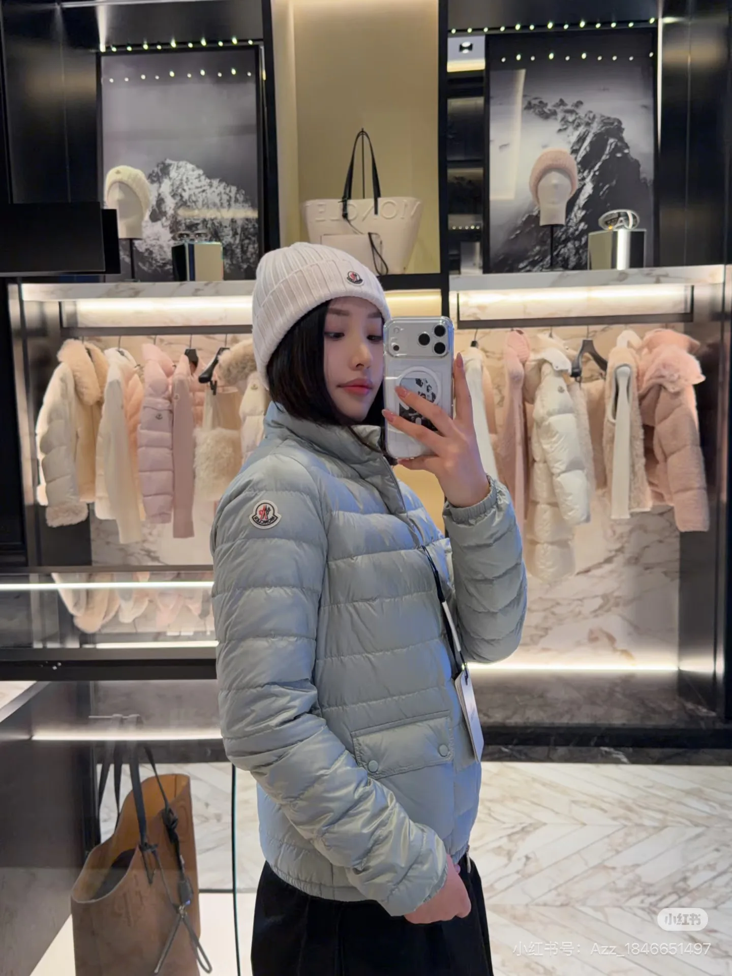 Women's Jackets And Down Jackets MONCLER 18402510