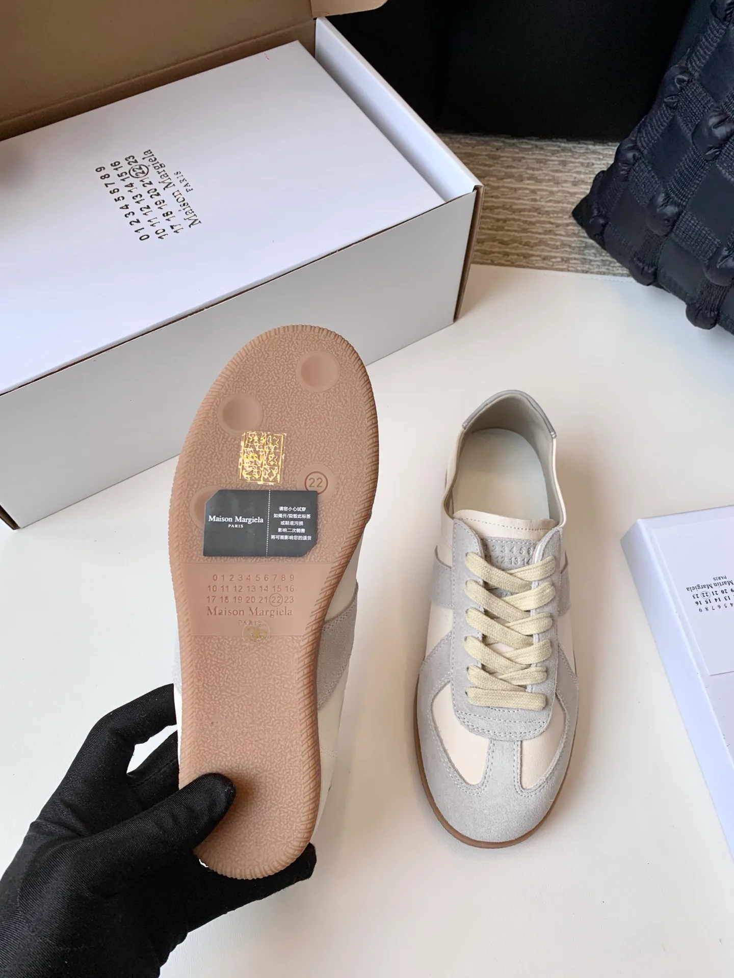 Women's Sneakers MAISON MARGIELA 17628616