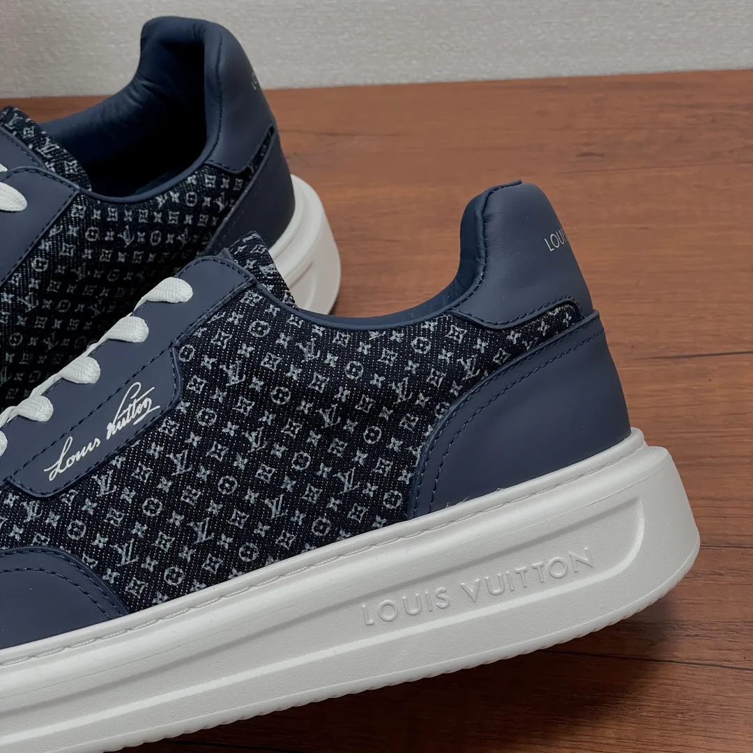 Men's Sneakers LOUIS VUITTON 18000610