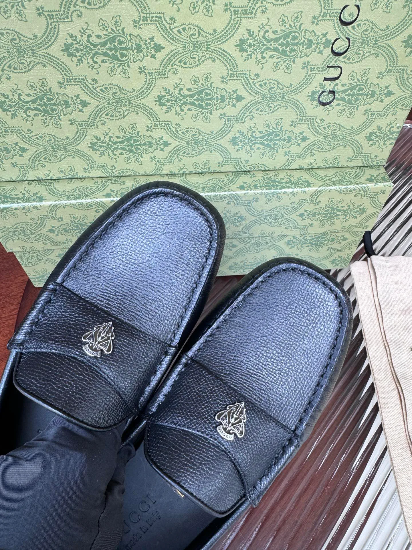 Men's Loafers And Dress Shoes GUCCI 17798715