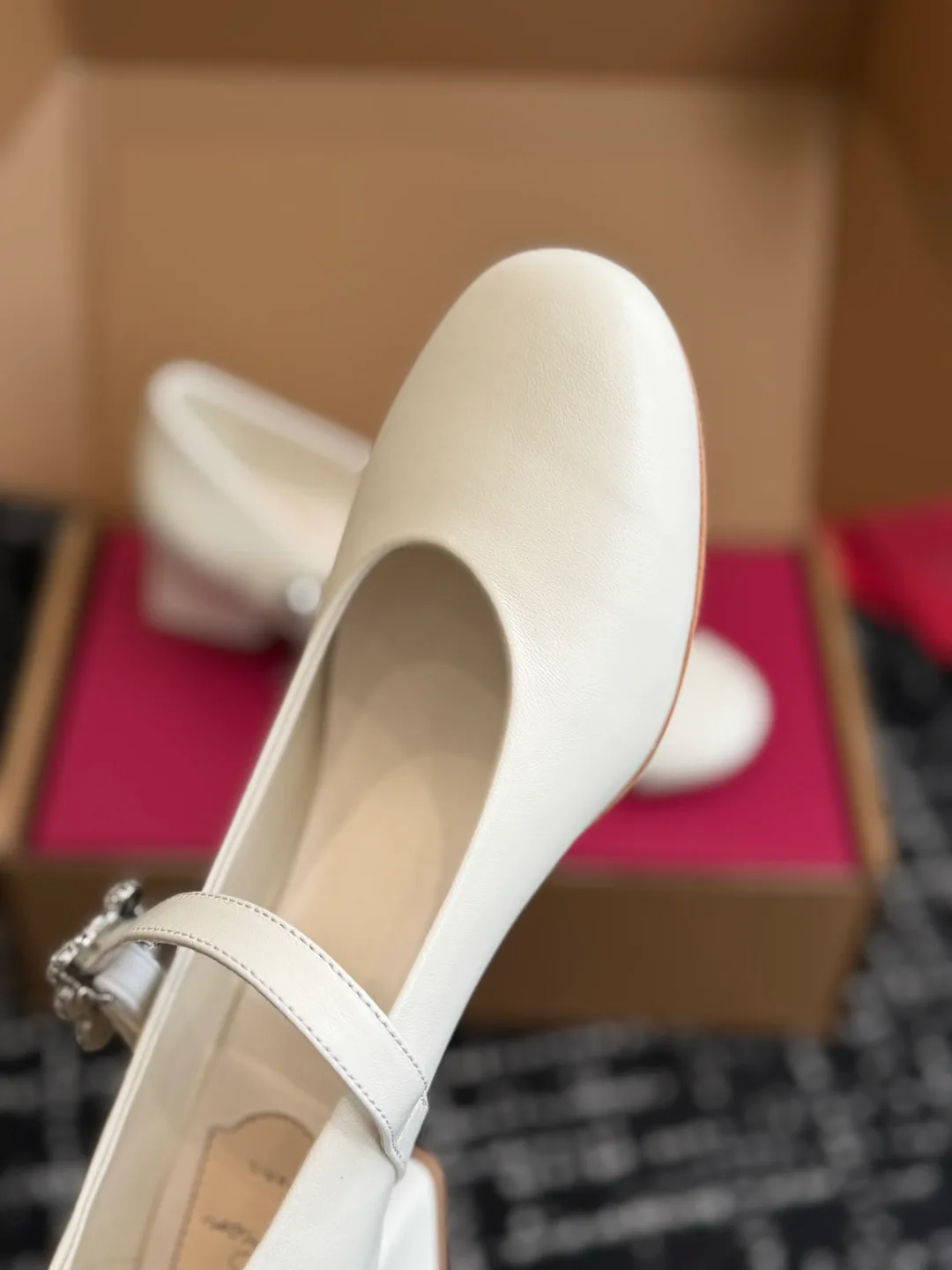 Women's Heels ROGER VIVIER 18138846