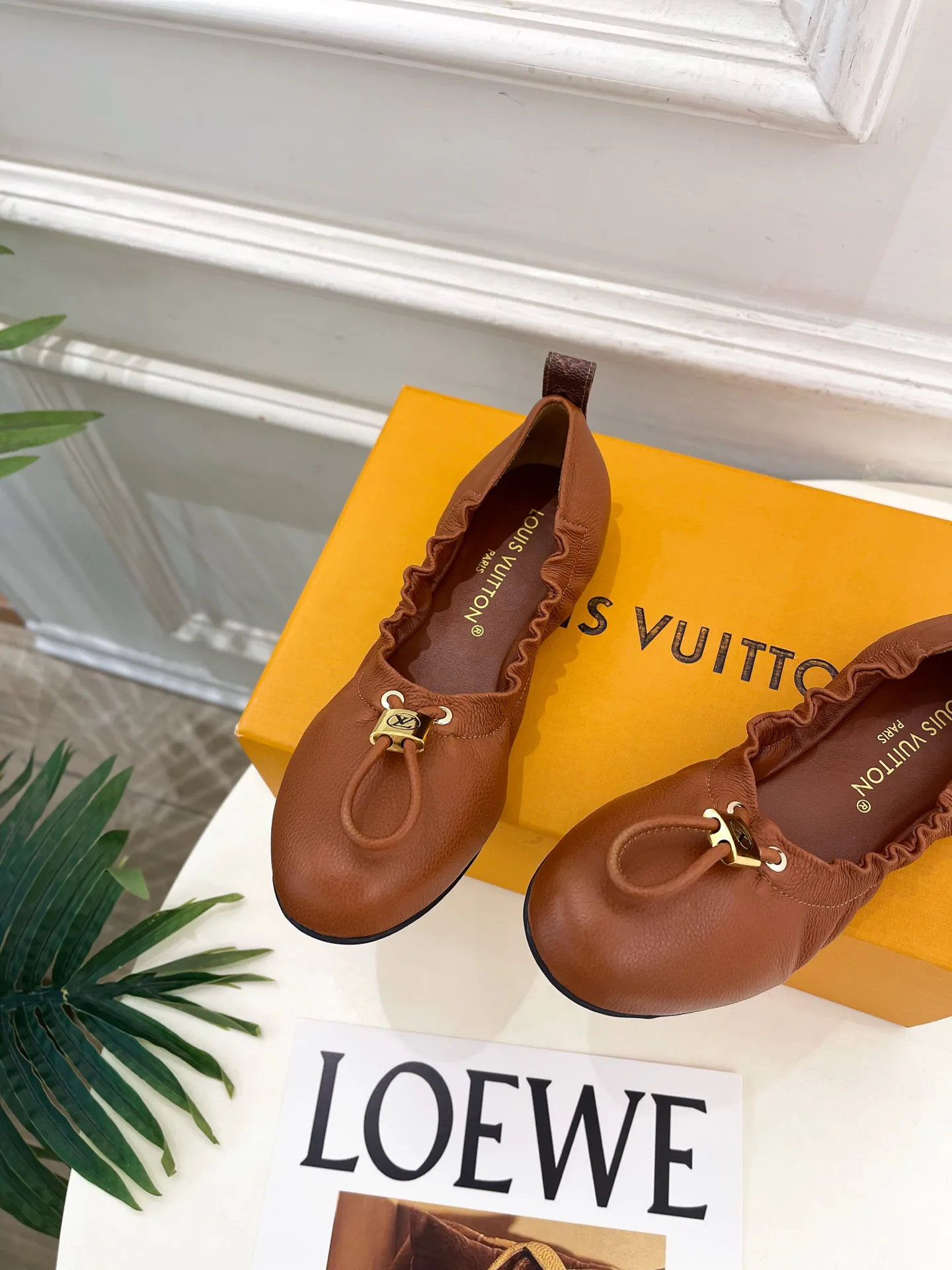 Women's Ballet Flats LOUIS VUITTON 17646563
