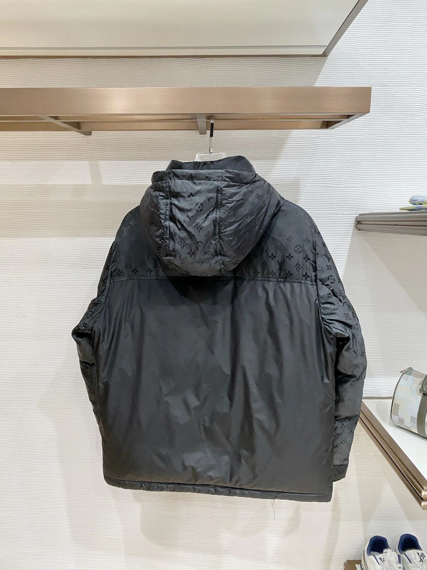 Men's Jackets And Down Jackets LOUIS VUITTON 18007589