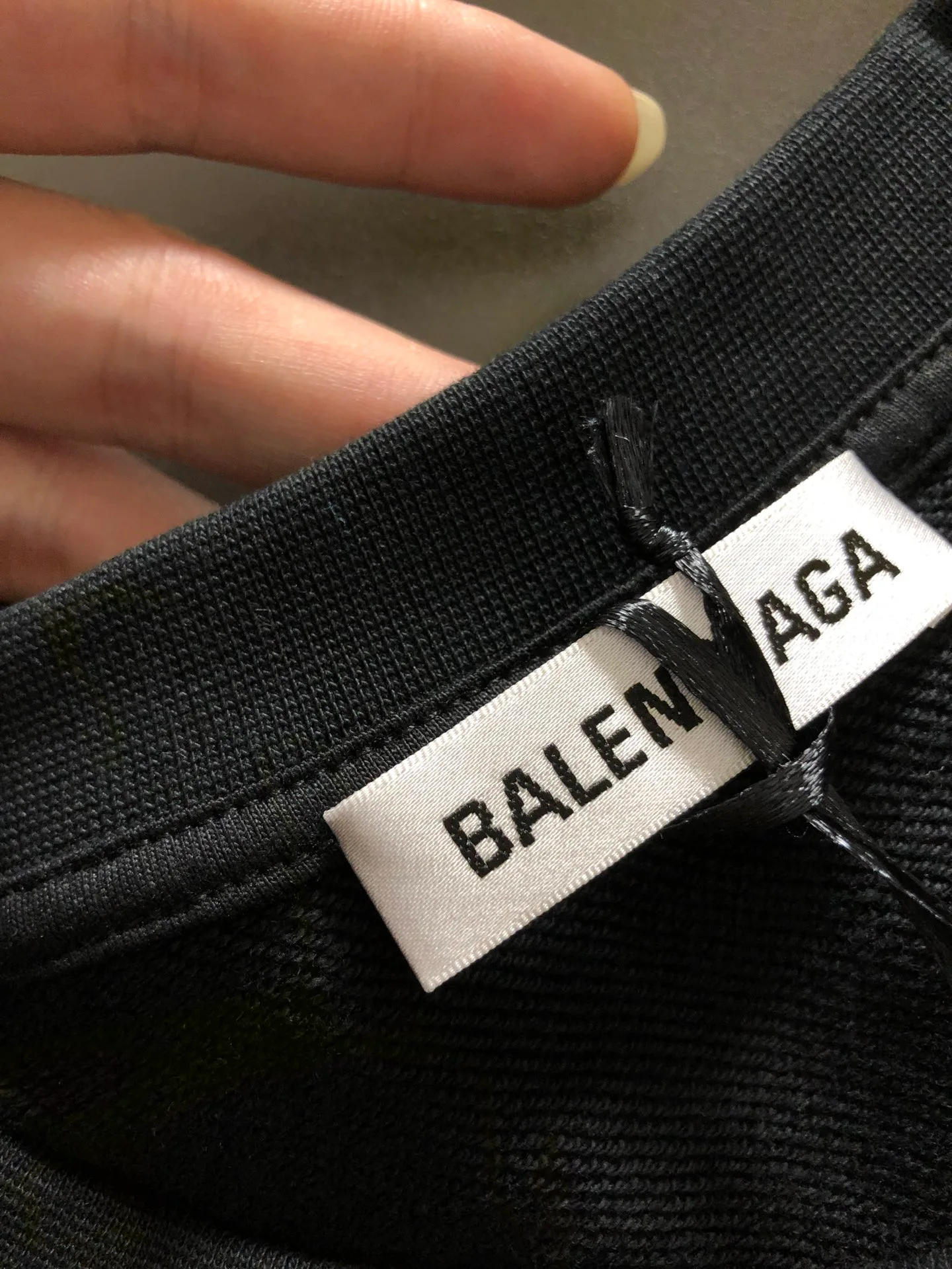 Men's Sweatshirts And Hoodies BALENCIAGA 18543110