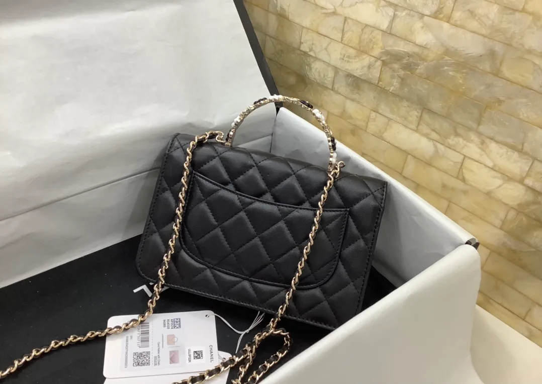 Women's Classic Handbags CHANEL 17827587