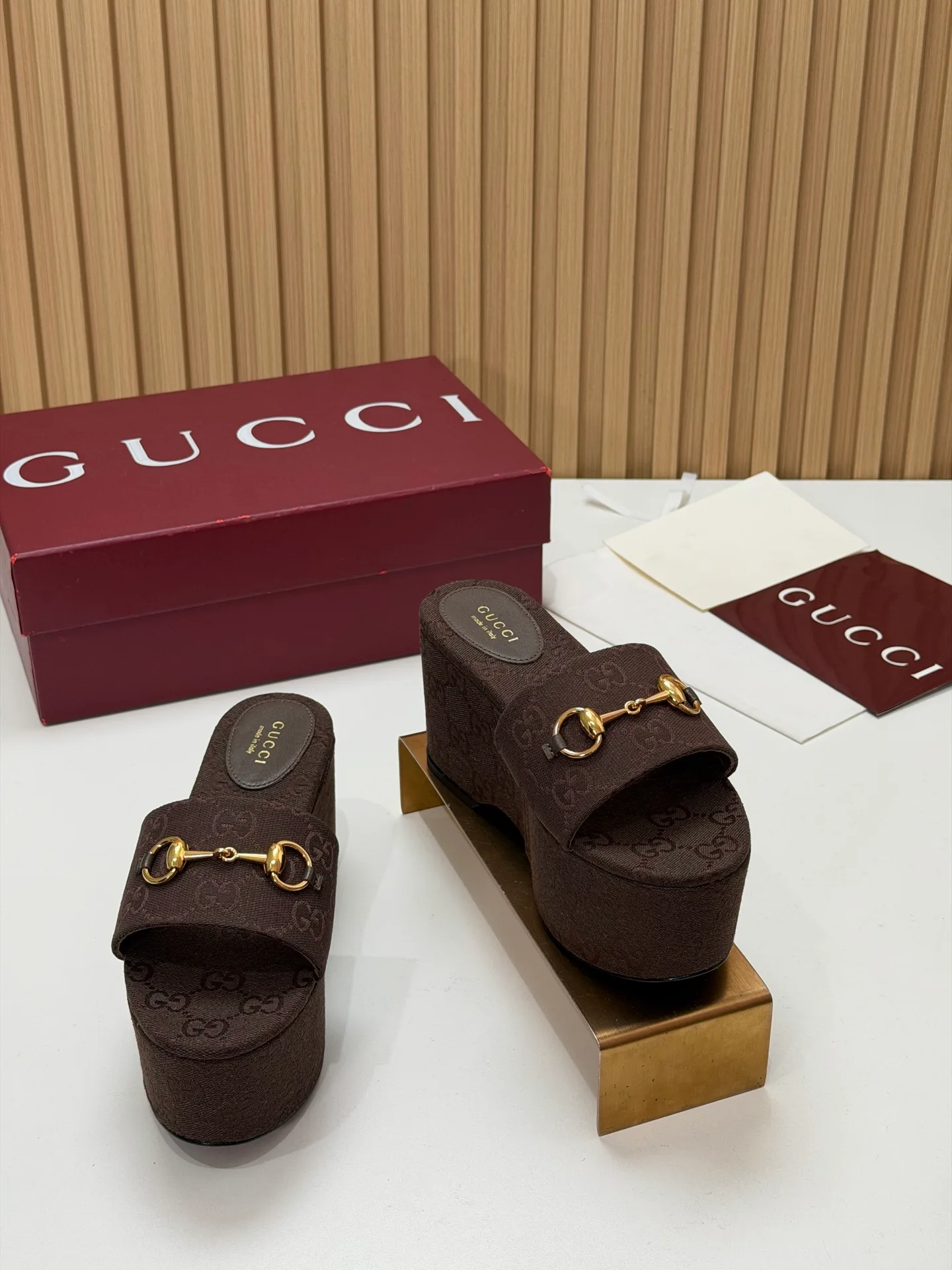 Women's Open-Toe Sandals GUCCI 17631674